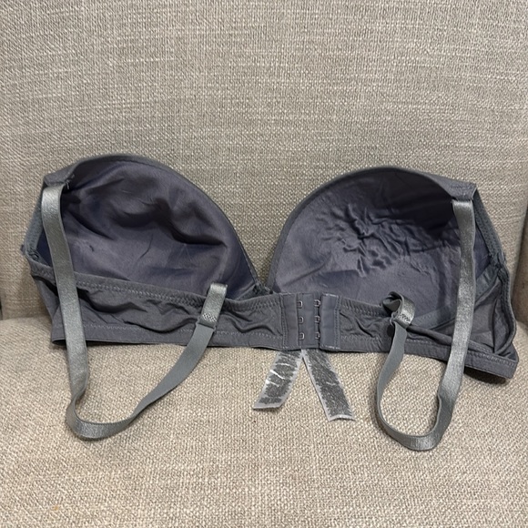 Great Condition 36C Bra - Picture 2 of 3